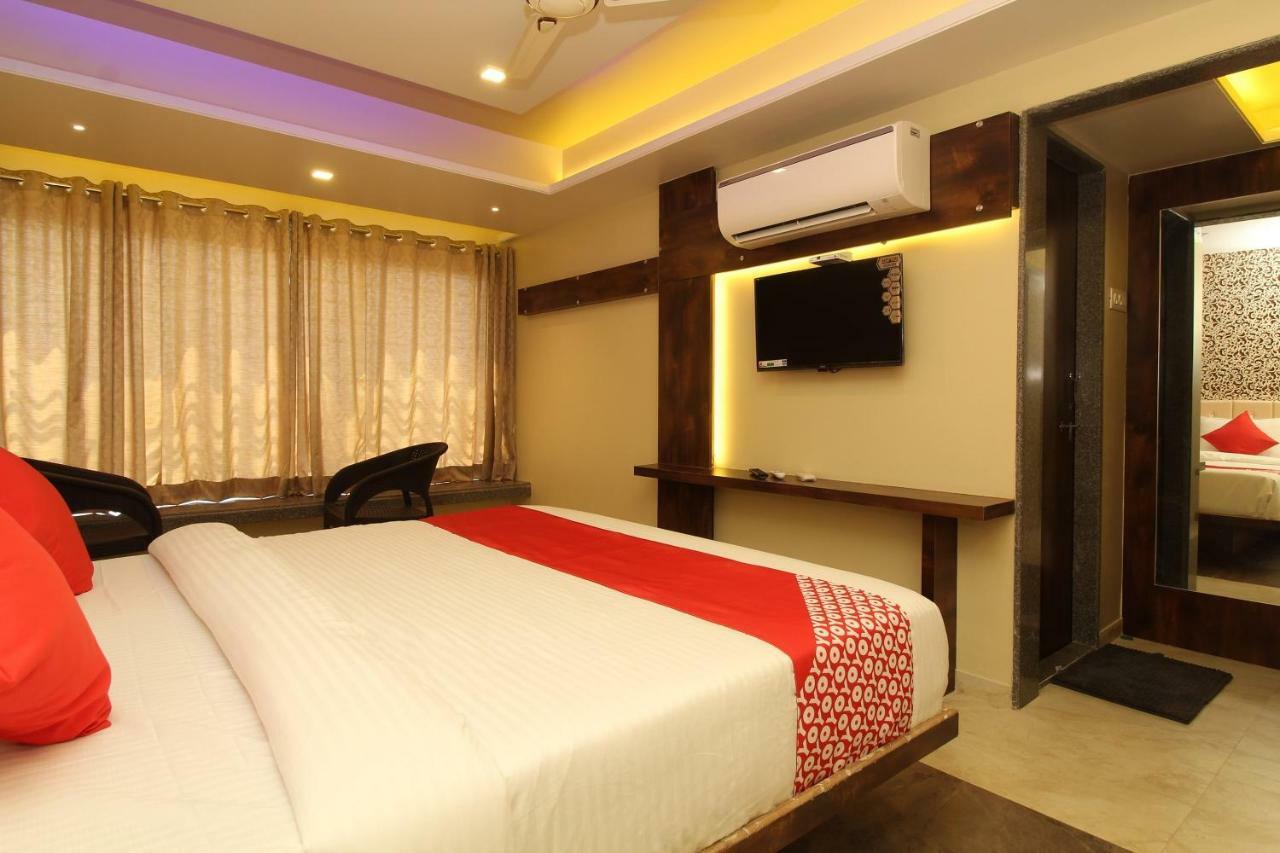 Oyo 37468 Nisha Lodging Hotel Solapur Esterno foto